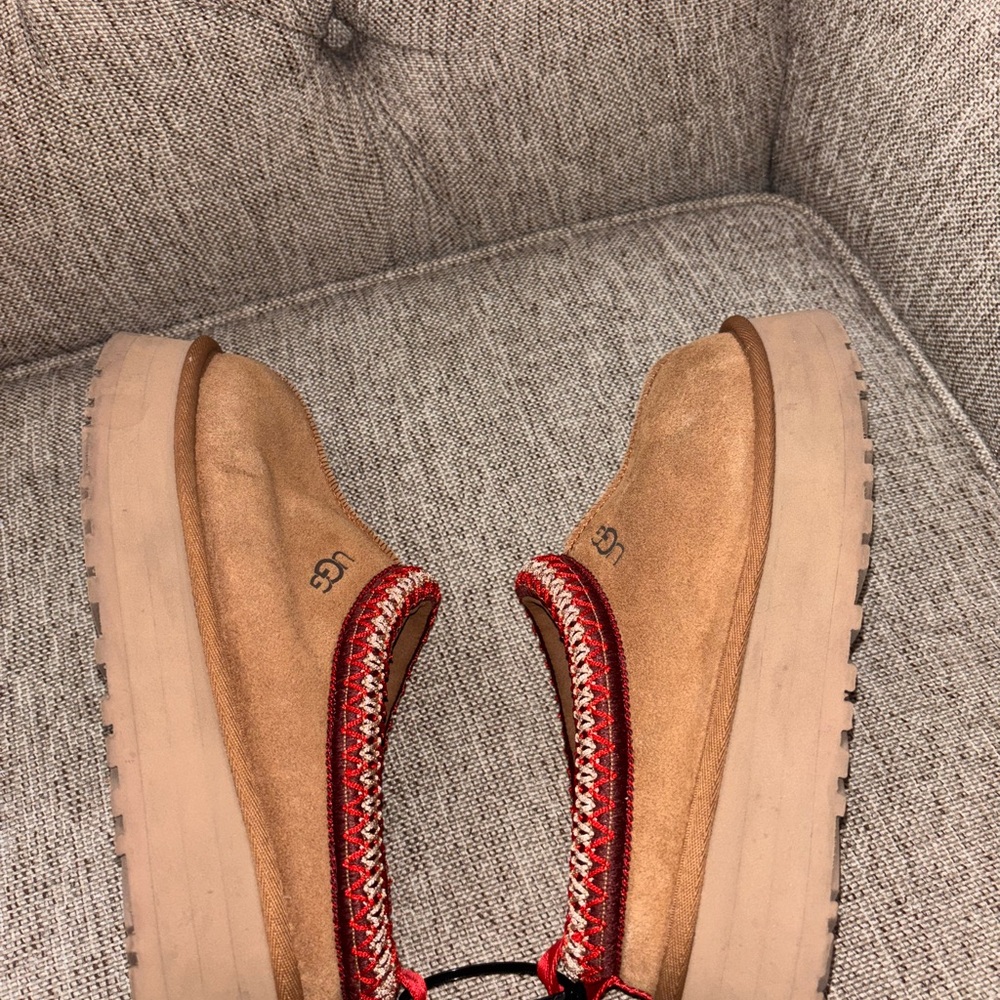 Ugg Women's Tazz platform slippers size 6 - Picture 5 of 7